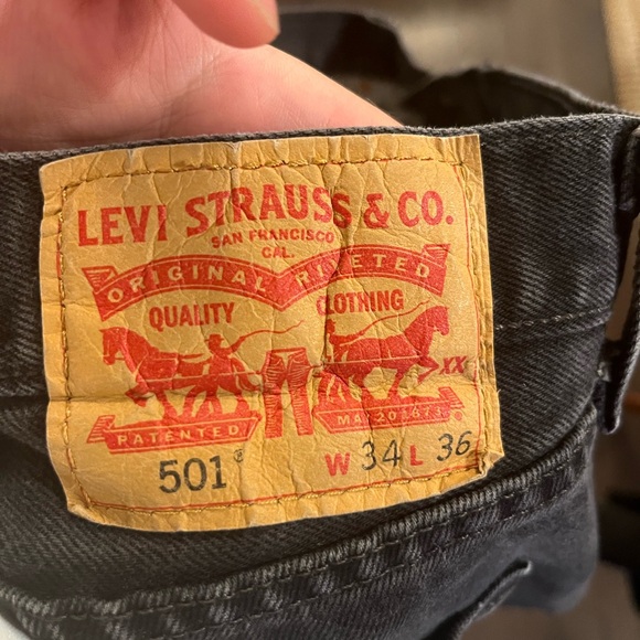 Vintage Levi 501s - Picture 4 of 4